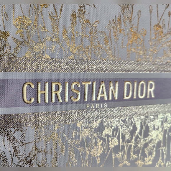 DIOR Gift Box - Picture 7 of 12